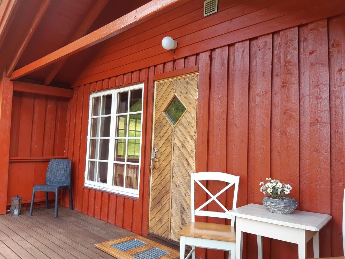 Eidsdal Camping Og Feriehus ภายนอก รูปภาพ