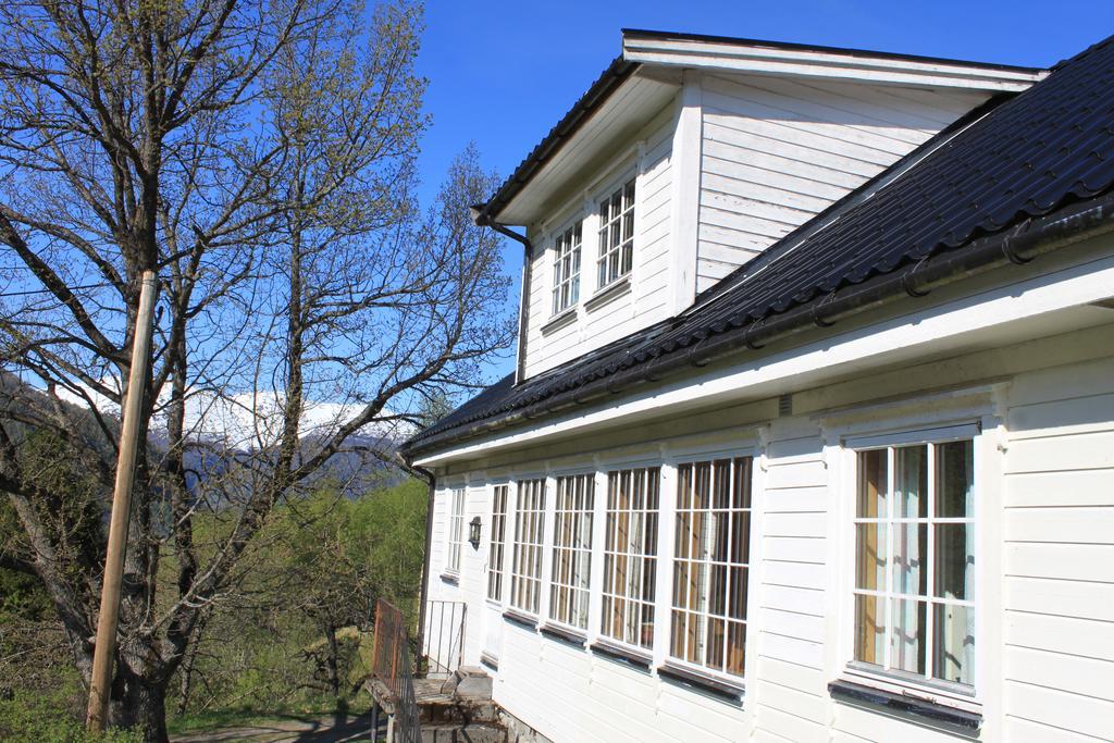 Eidsdal Camping Og Feriehus ภายนอก รูปภาพ
