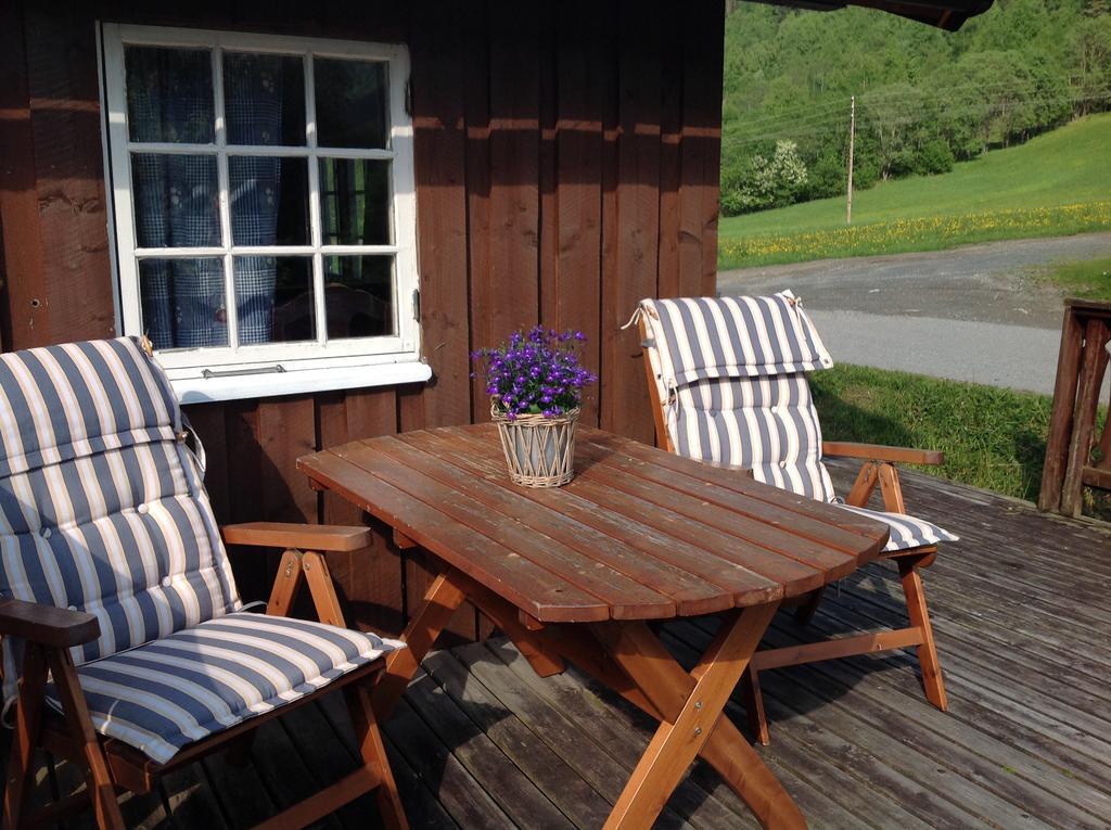 Eidsdal Camping Og Feriehus ภายนอก รูปภาพ